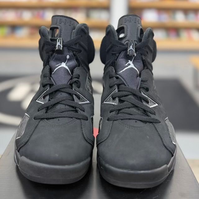 Jordan 6 Retro Cap and Gown - Preowned