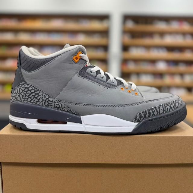 Jordan 3 Retro Cool Grey (2021) - Preowned