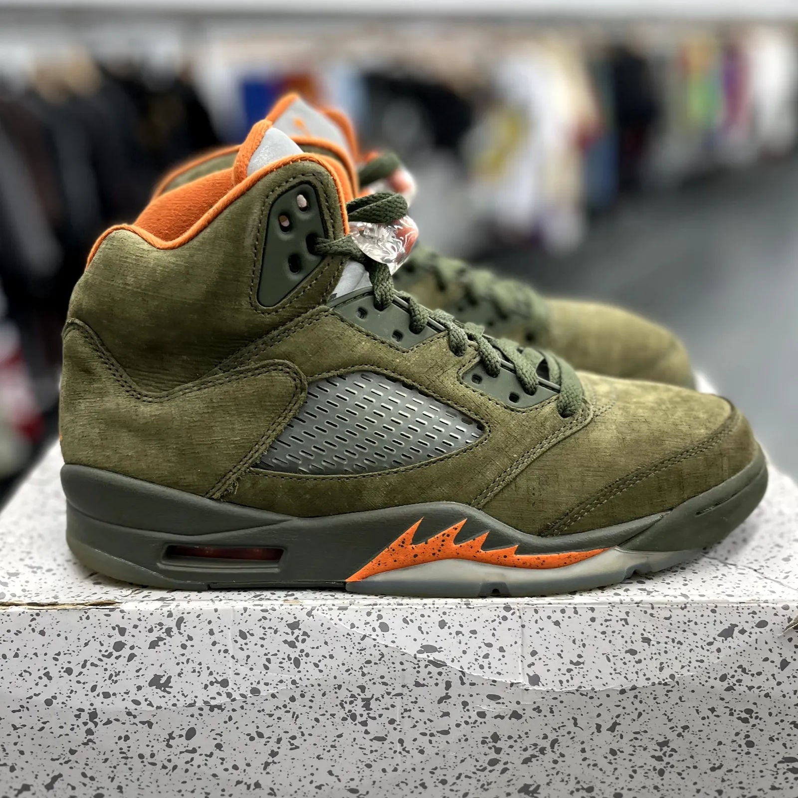 Jordan 5 Retro Olive (2024) - Preowned