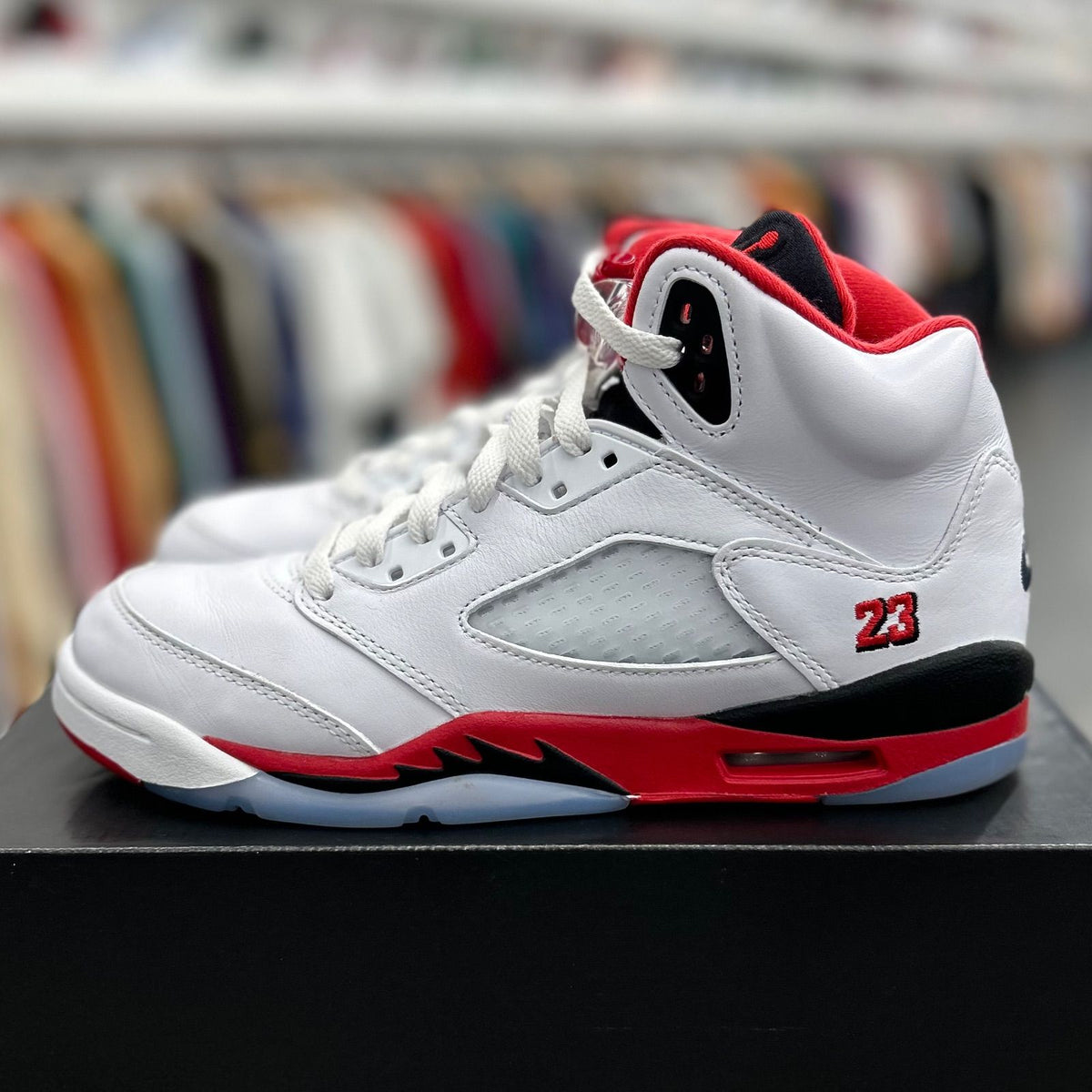 Jordan 5 Retro Fire Red Black Tongue (2025) (GS) - Preowned