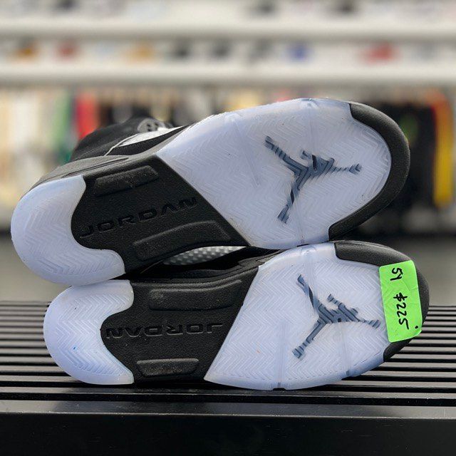 Jordan 5 Retro OG Black Metallic Reimagined (GS) - Preowned