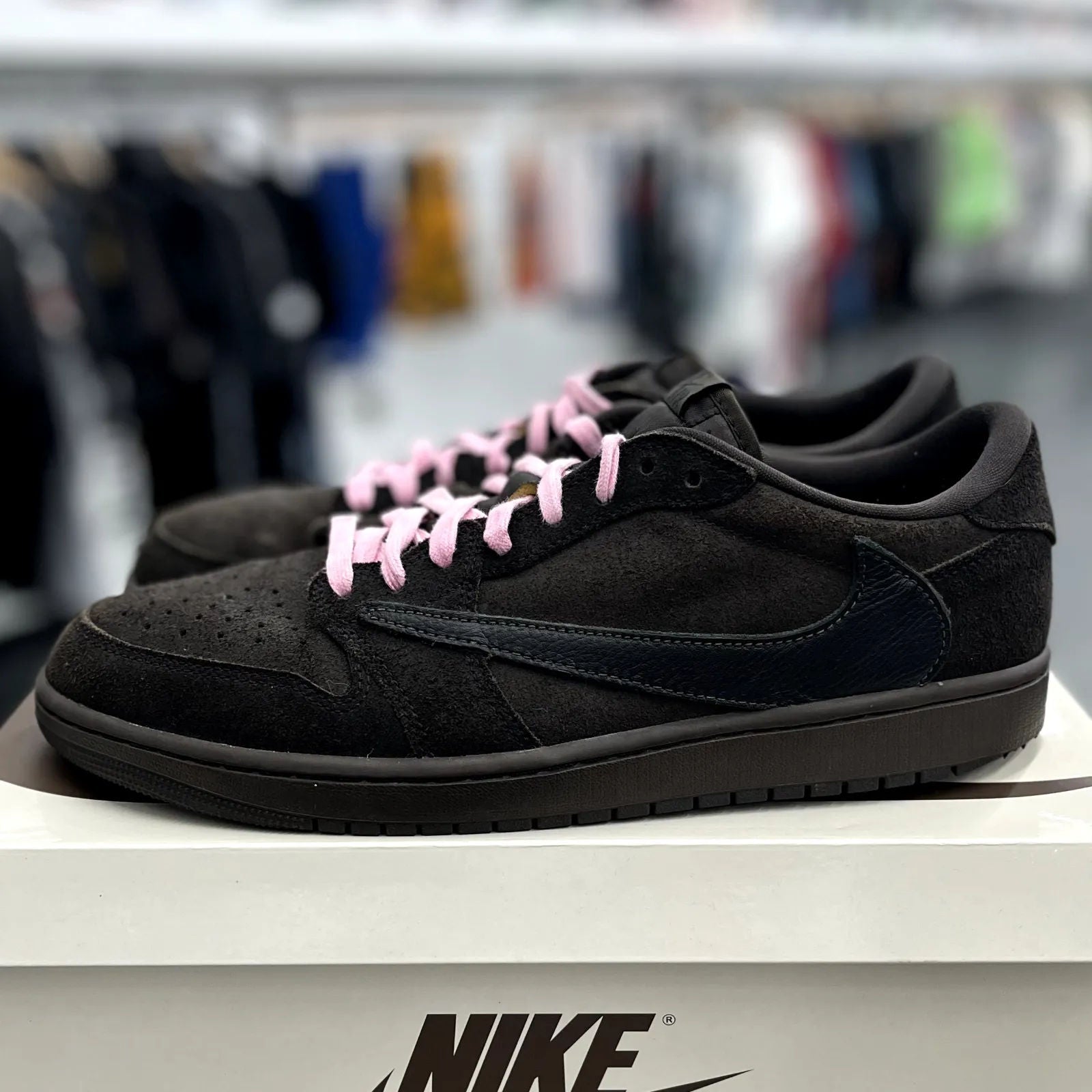 Jordan 1 Retro Low OG SP Travis Scott Velvet Brown - Preowned