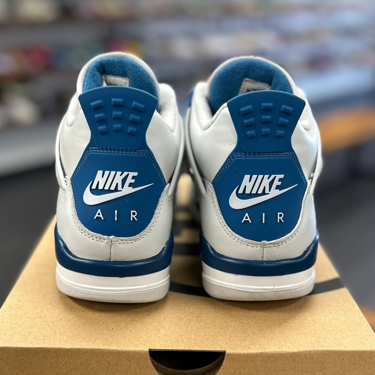 Jordan 4 Retro Military Blue (2024) (GS) - Preowned