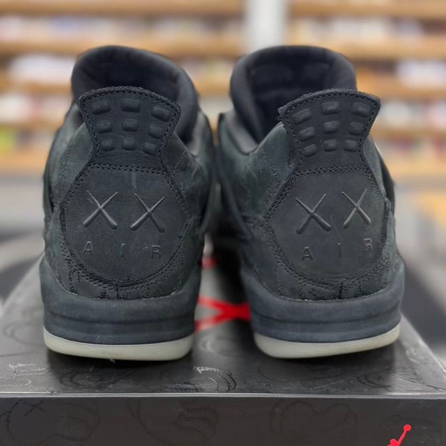 Jordan 4 Retro Kaws Black - Preowned