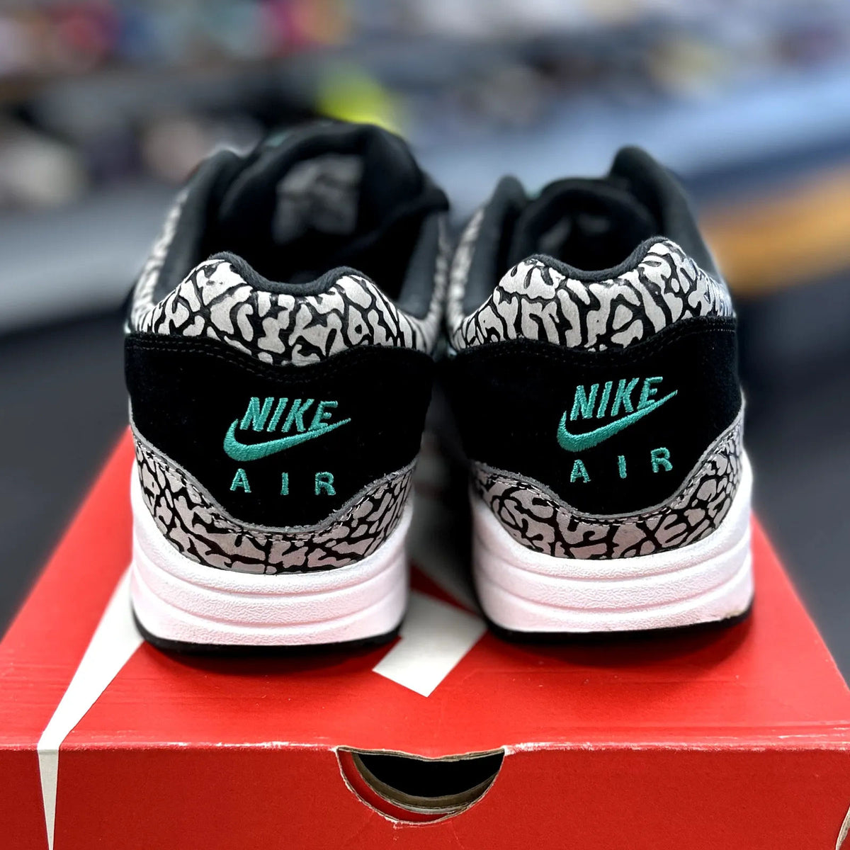 Nike Air Max 1 atmos Elephant (2017) - Preowned