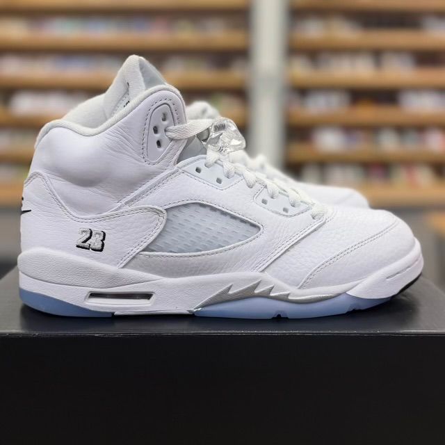 Jordan 5 Retro White Metallic (2026) (GS) - Preowned