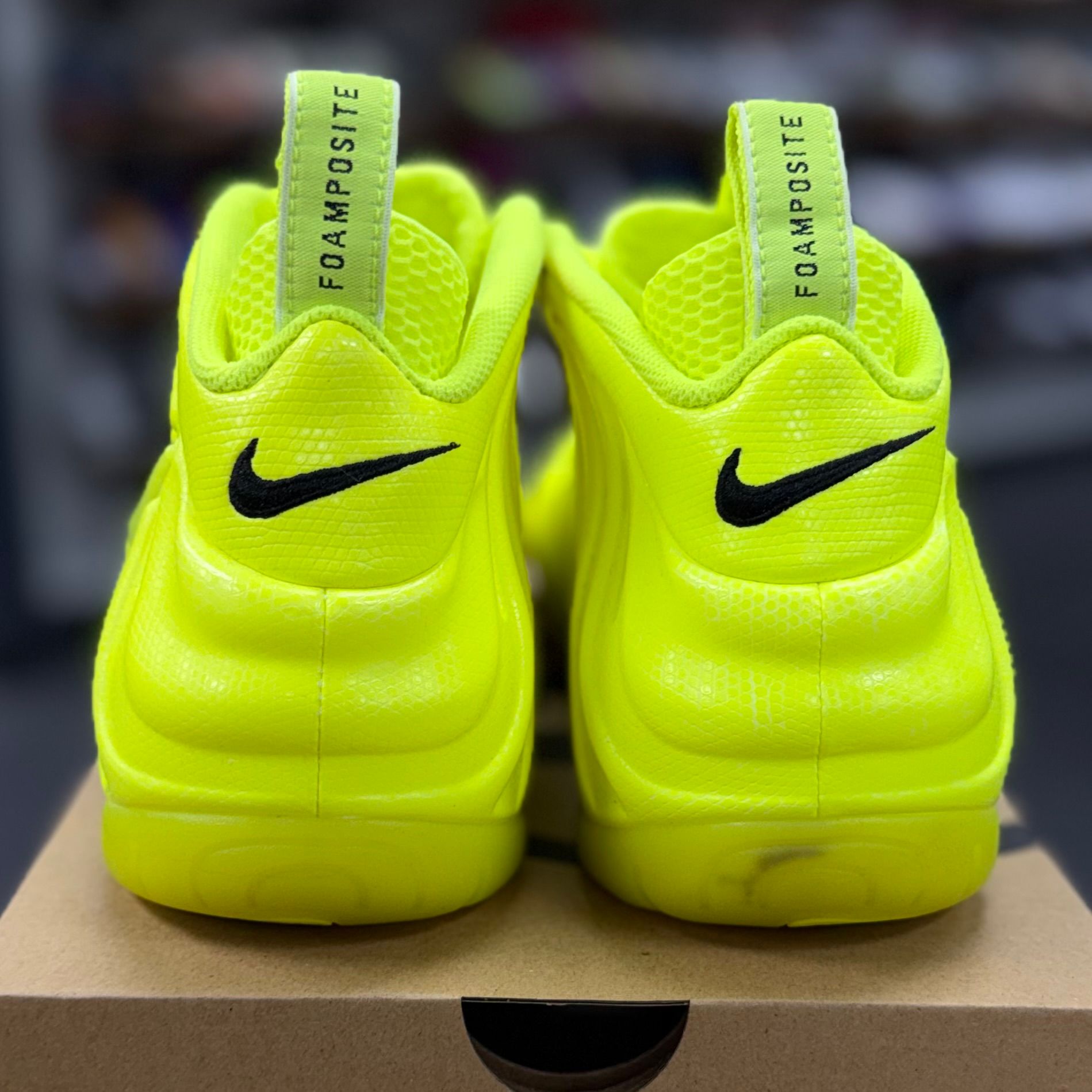 BRAND NEW STEAL - Nike Air Foamposite Pro Volt