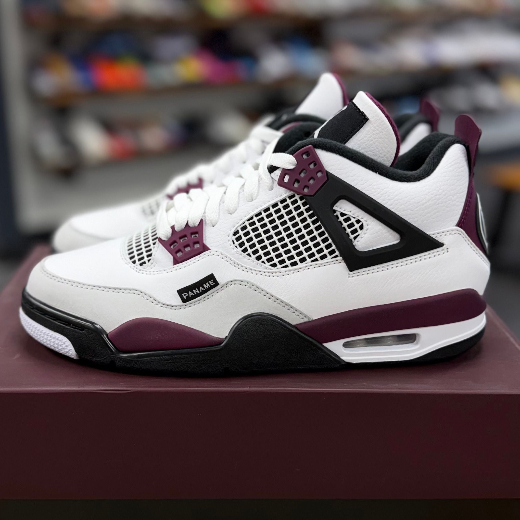 BRAND NEW STEAL - Jordan 4 Retro PSG Paris Saint-Germain