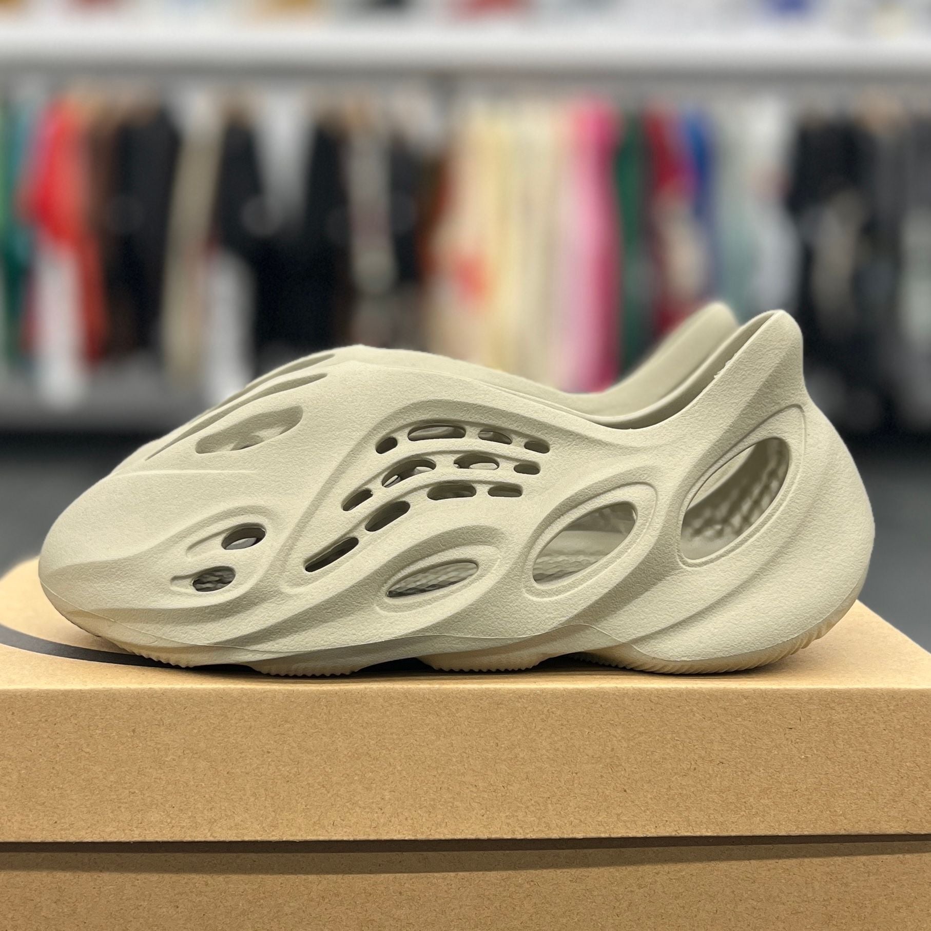 adidas Yeezy Foam RNR Stone Salt - Preowned