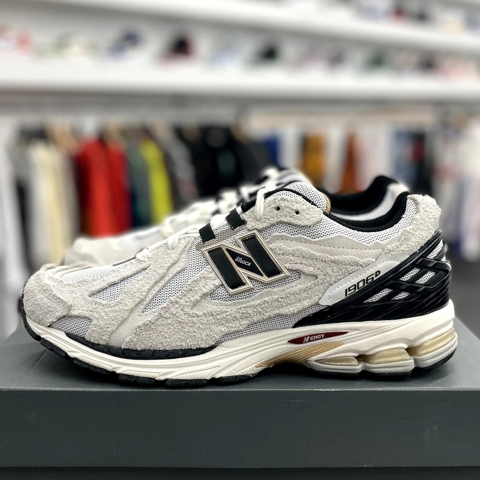 New Balance 1906D Protection Pack Reflection - Preowned