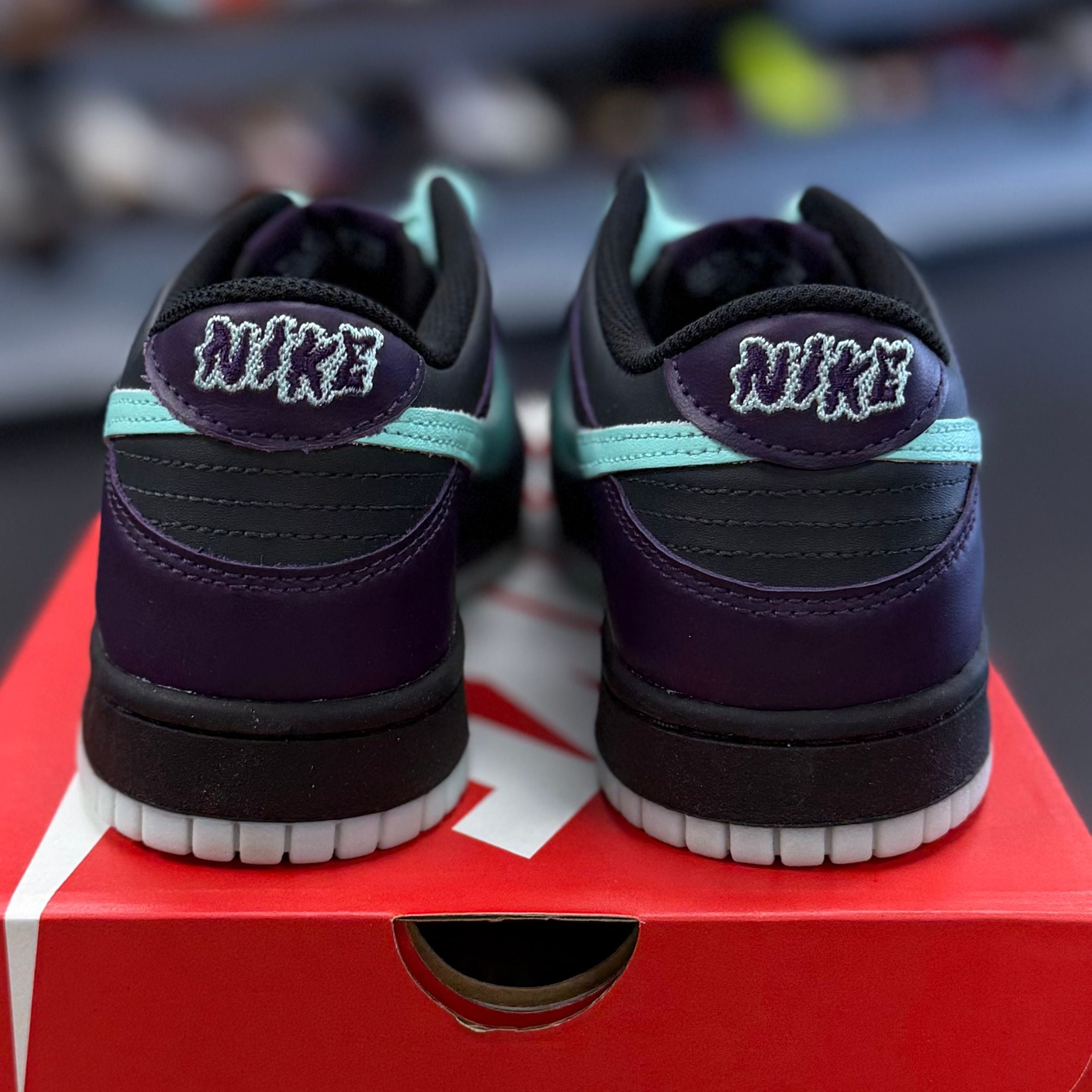 BRAND NEW STEAL - Nike Dunk Low Wizard (GS)