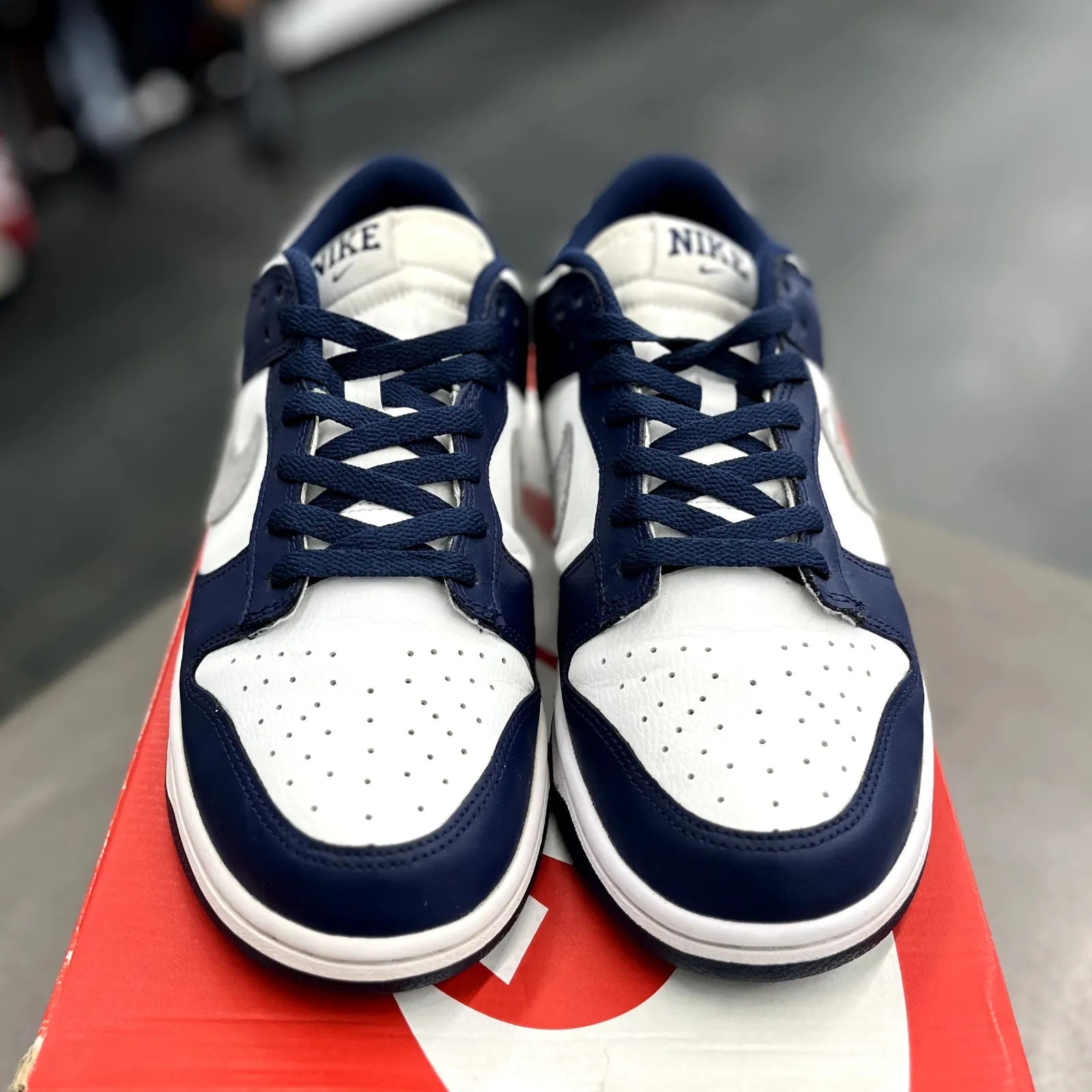 Nike Dunk Low Summit White Midnight Navy - Preowned