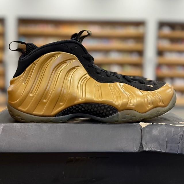 Nike Air Foamposite One Metallic Gold - Preowned