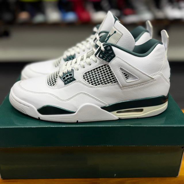 Jordan 4 Retro Oxidized Green - Preowned