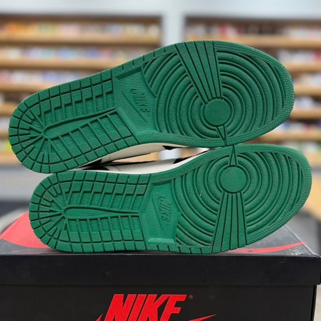 Jordan 1 Retro High Pine Green - Preowned