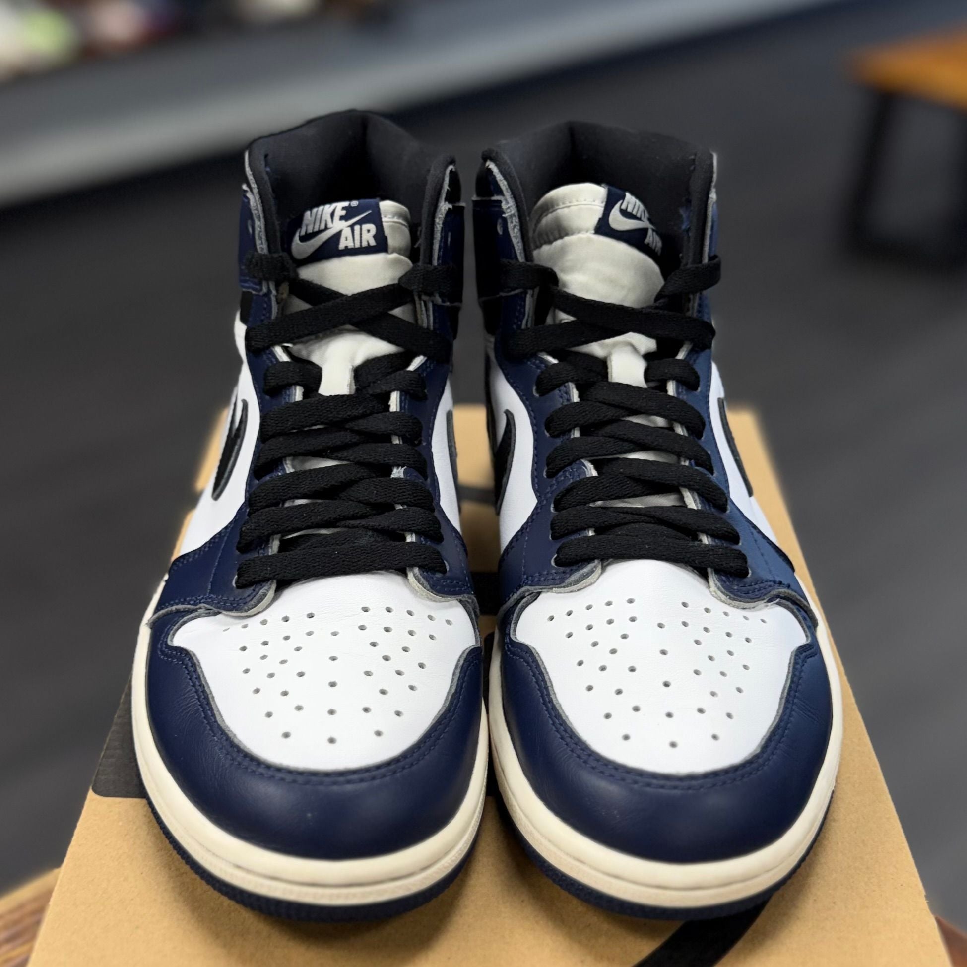 Jordan 1 Retro High OG Midnight Navy - Preowned