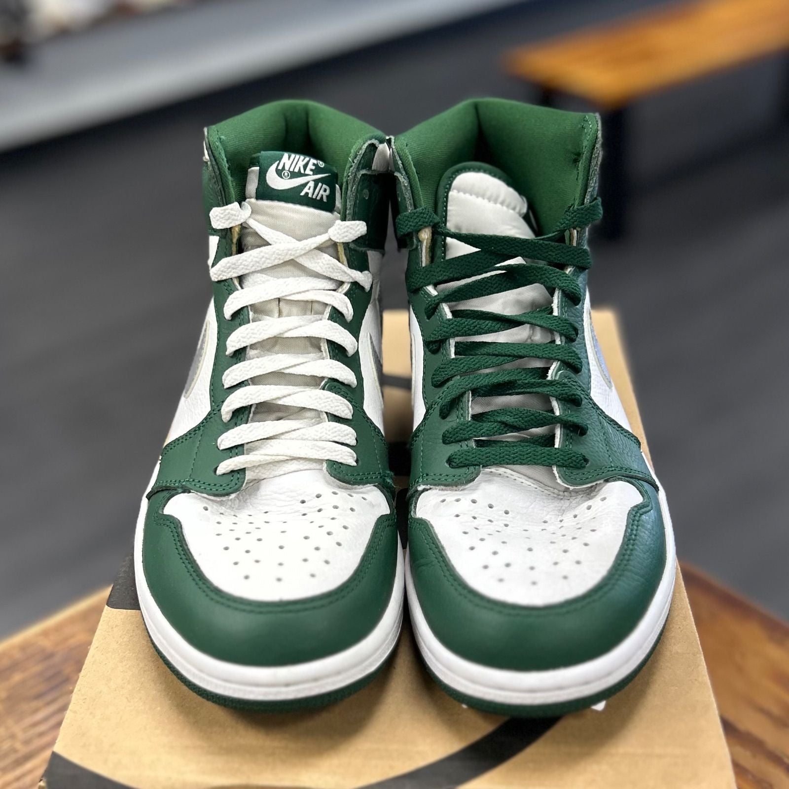 Jordan 1 Retro High OG Gorge Green - Preowned