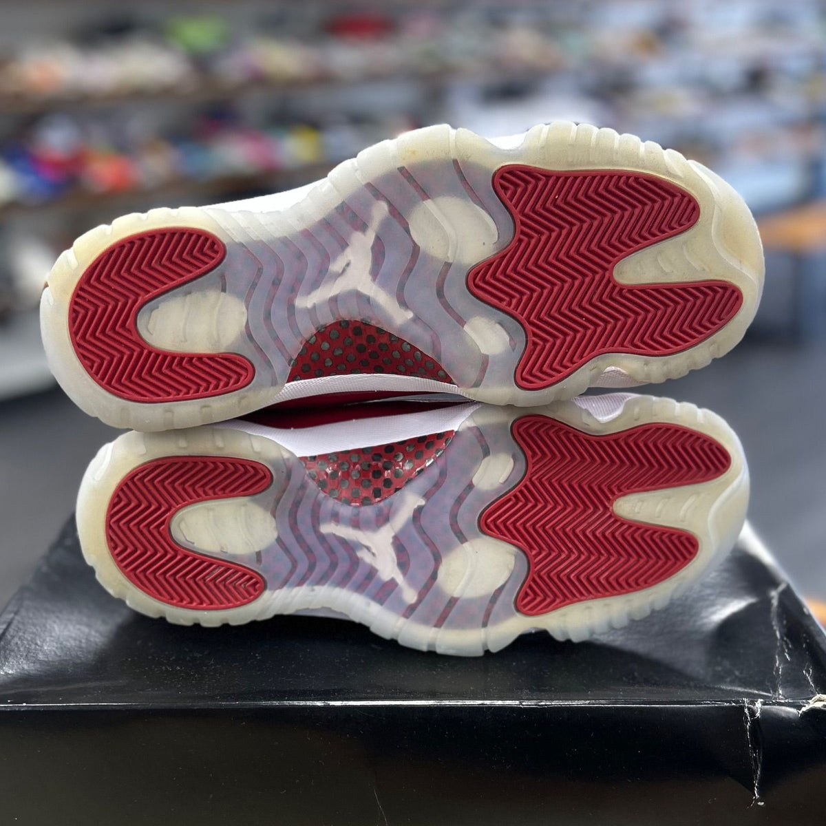 Jordan 11 Retro Cherry (2022) - Preowned