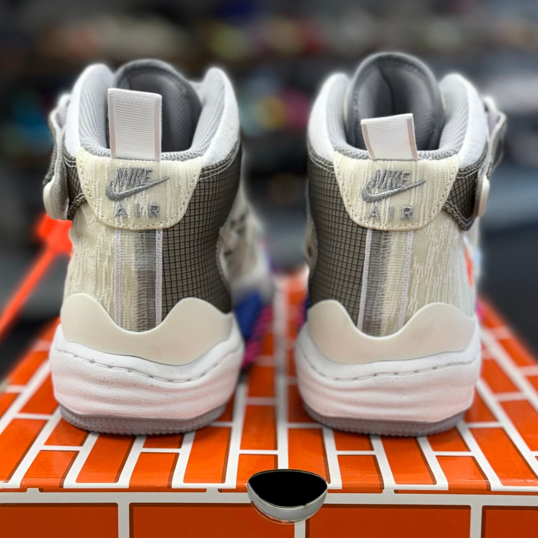 BRAND NEW STEAL - Nike Air Force 1 Mid Off-White White