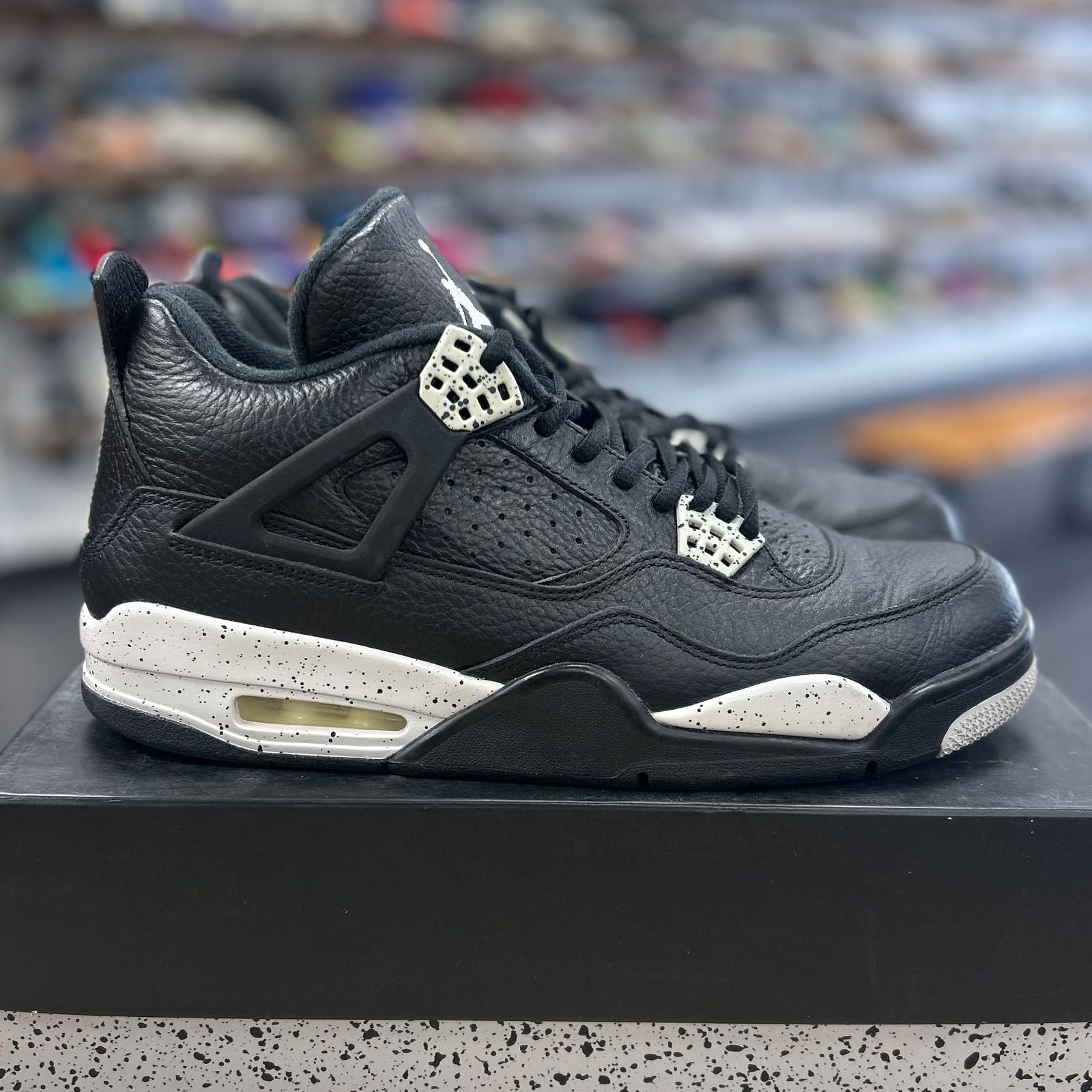 Jordan 4 Retro Oreo (2015) - Preowned