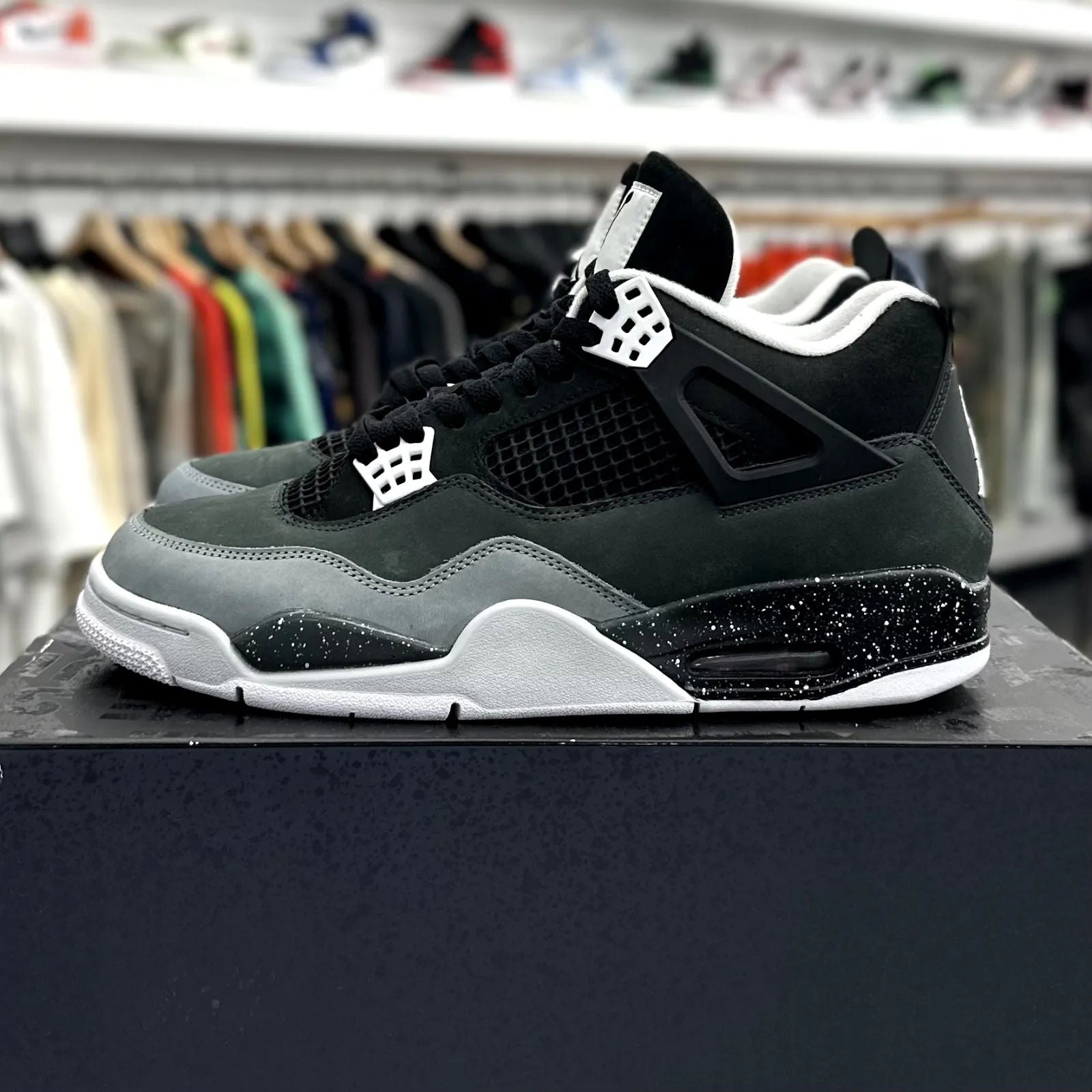 Jordan 4 Retro Fear (2024) - Preowned