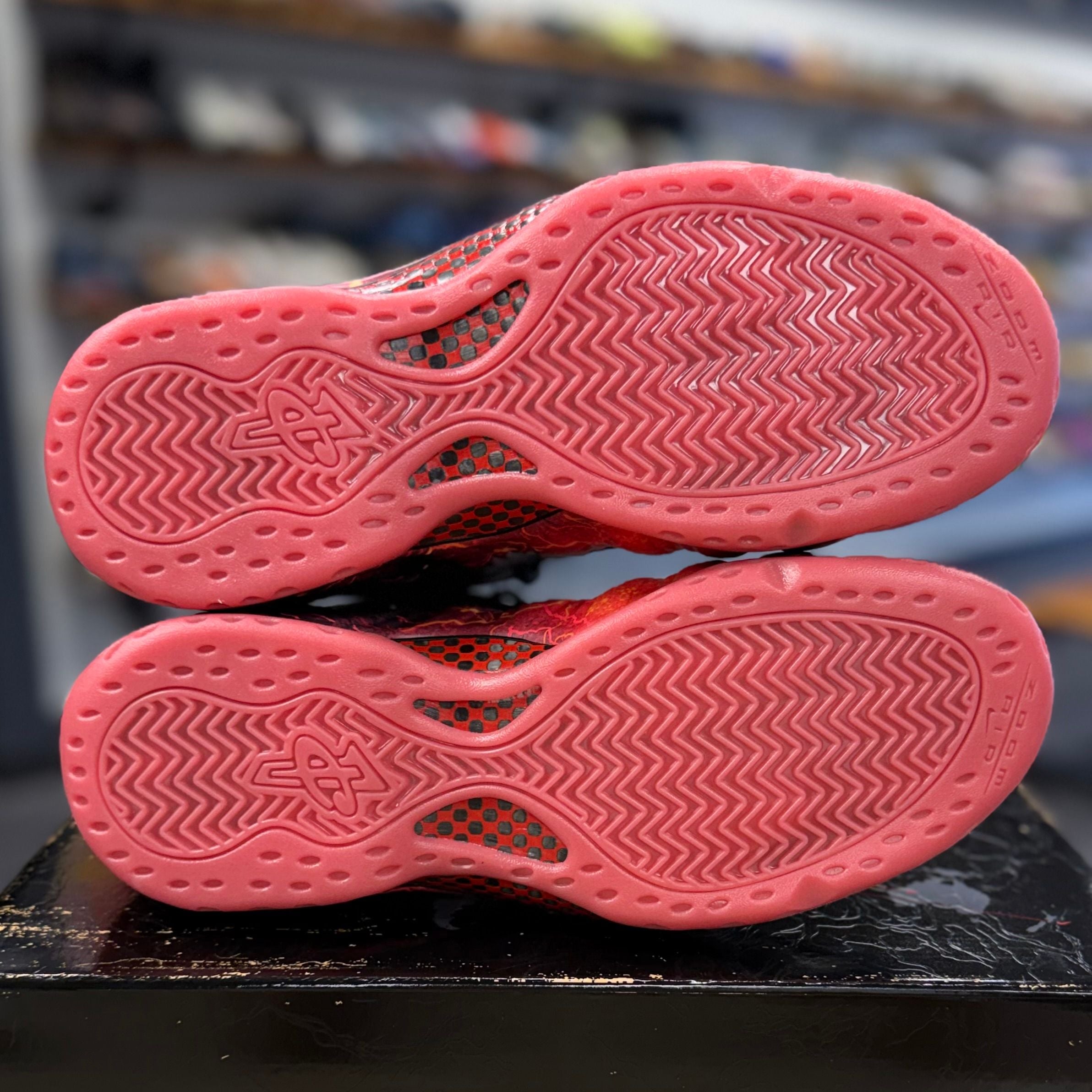 BRAND NEW STEAL - Nike Air Foamposite One Stranger Things