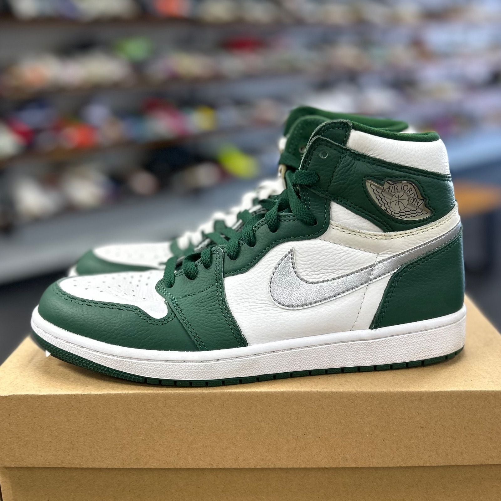 Jordan 1 Retro High OG Gorge Green - Preowned