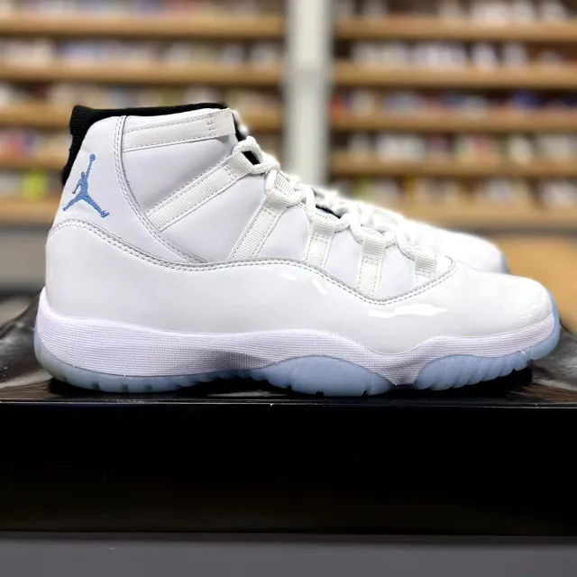 Jordan 11 Retro Legend Blue (2024) - Preowned