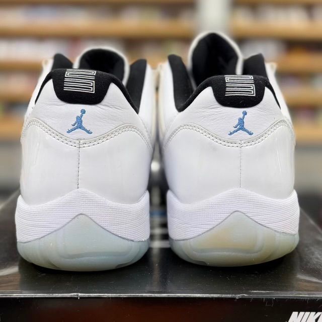 Jordan 11 Retro Low Legend Blue - Preowned