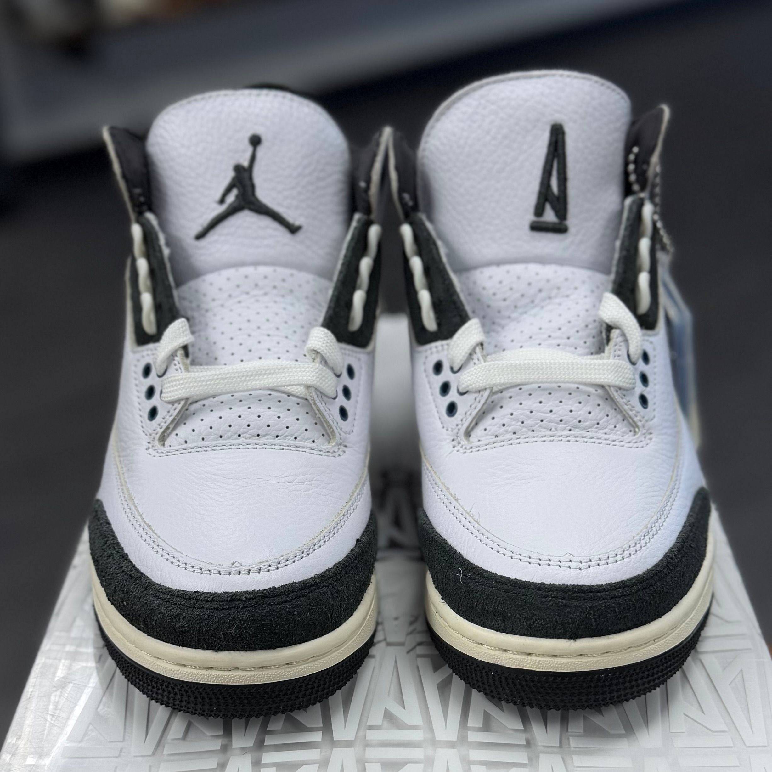 BRAND NEW STEAL - Jordan 3 Retro OG SP A Ma Maniére Diffused Blue