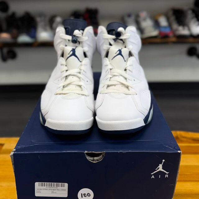 Jordan 6 Retro Midnight Navy (2022) - Preowned