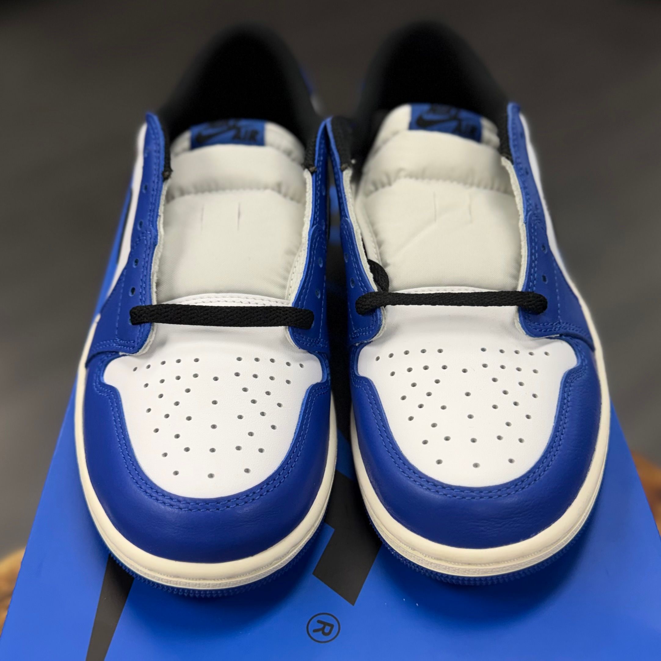 BRAND NEW STEAL - Jordan 1 Retro Low OG Game Royal
