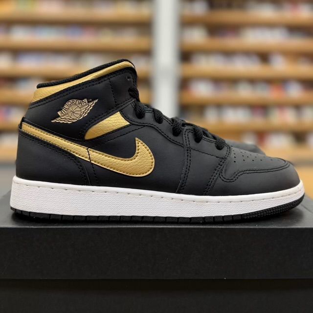 Jordan 1 Mid Black Metallic Gold Swoosh (GS) - Preowned