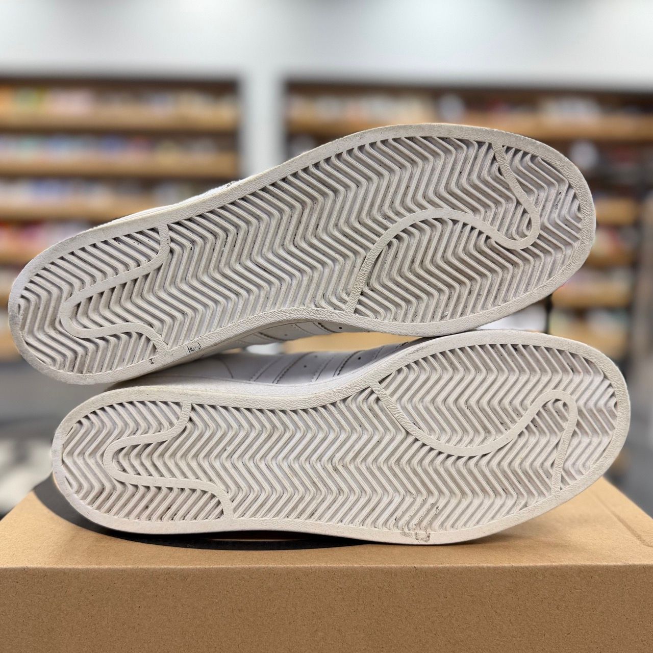 adidas Superstar Triple White - Preowned