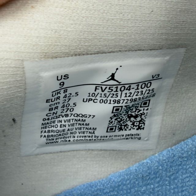 Jordan 11 Retro Low University Blue (2026) - Preowned