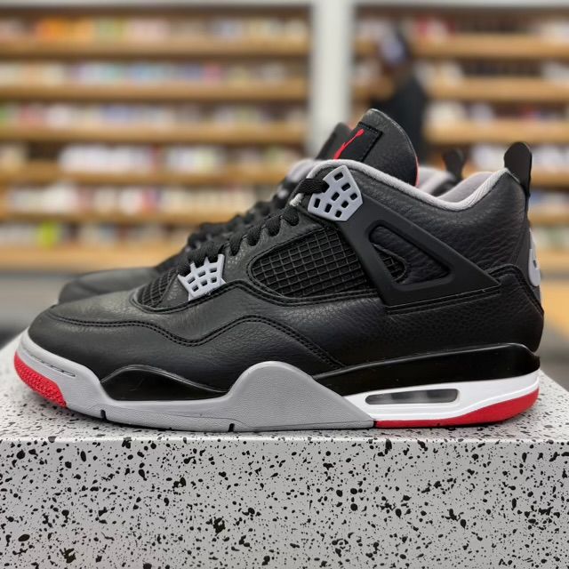 Jordan 4 Retro Bred Reimagined - Preowned