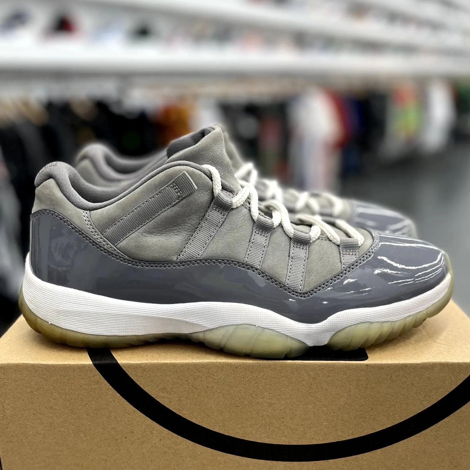 Jordan 11 Retro Low Cool Grey - Preowned
