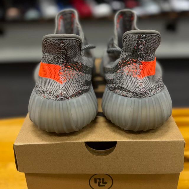 adidas Yeezy Boost 350 V2 Beluga Reflective - Preowned