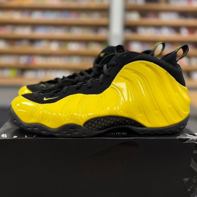 Nike Air Foamposite One Wu-Tang Optic Yellow - Preowned