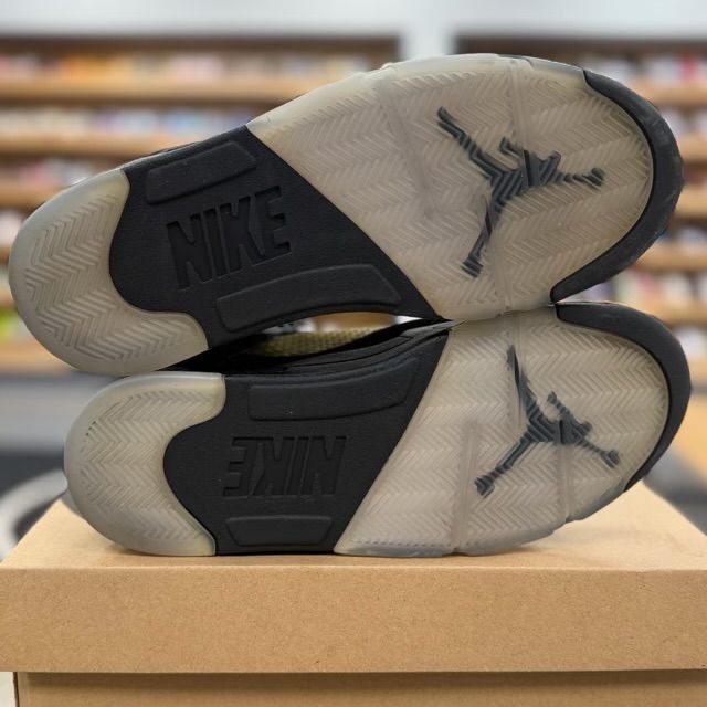 Jordan 5 Retro Black Metallic (2016) - Preowned