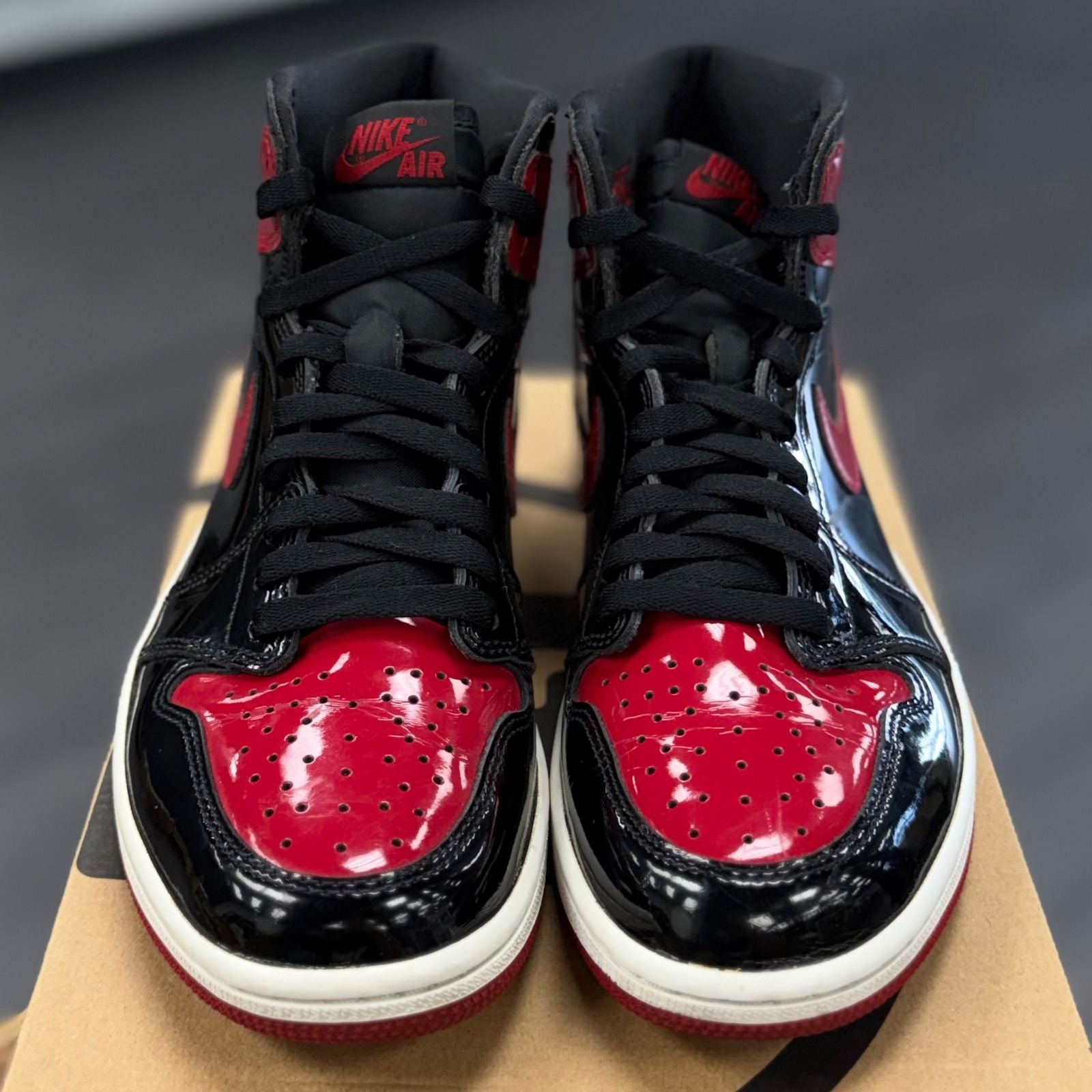 Jordan 1 Retro High OG Patent Bred - Preowned