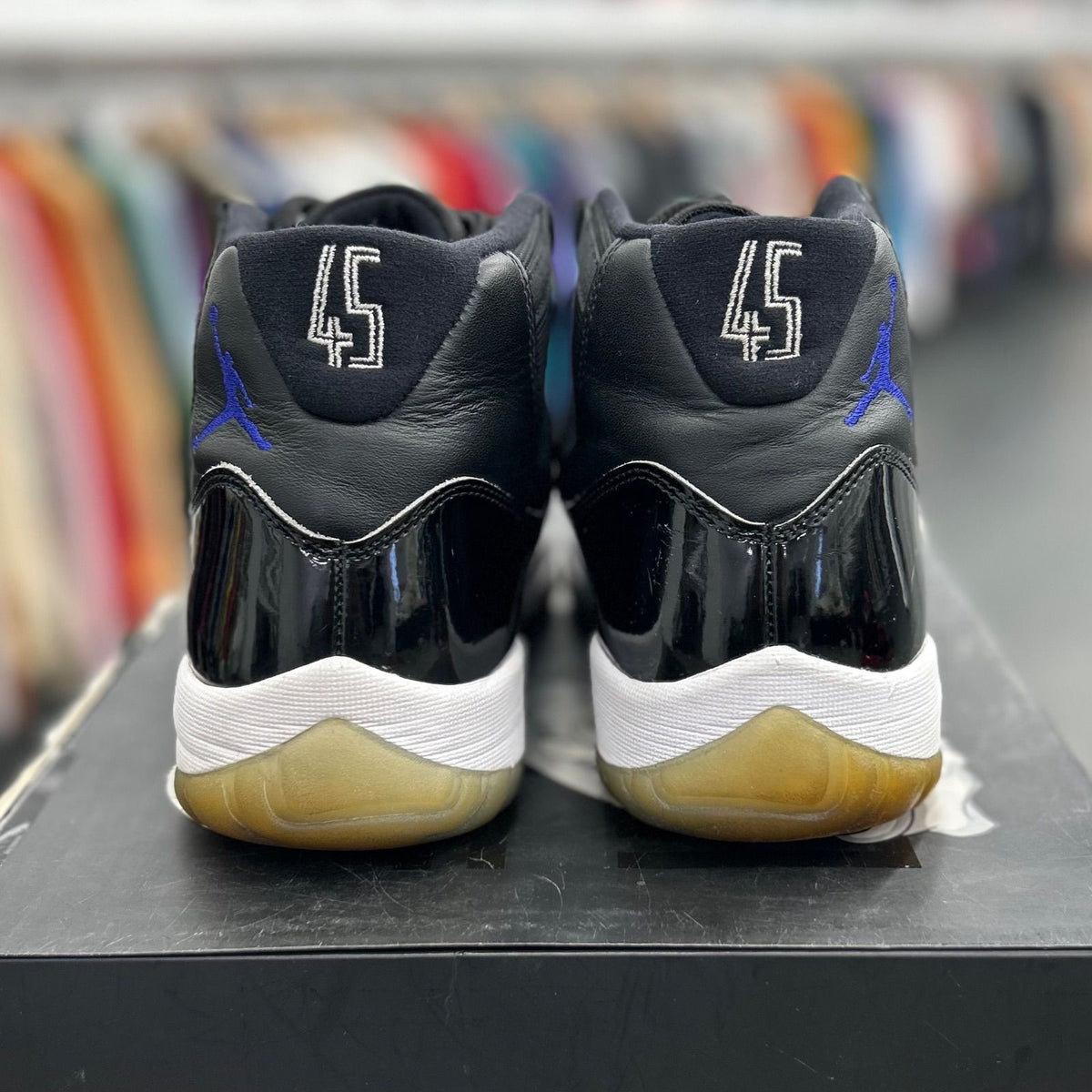 Jordan 11 Retro Space Jam (2016) - Preowned