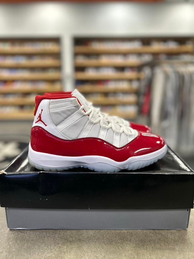 Jordan 11 Retro Cherry (2022) - Preowned