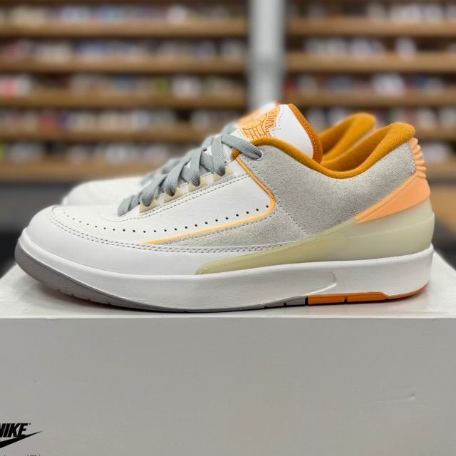 Jordan 2 Retro Low Craft Melon Tint (No Laces) - Preowned