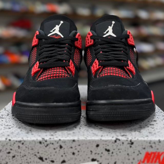 Jordan 4 Retro Red Thunder - Preowned