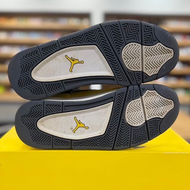 Jordan 4 Retro Lightning (2021) - Preowned