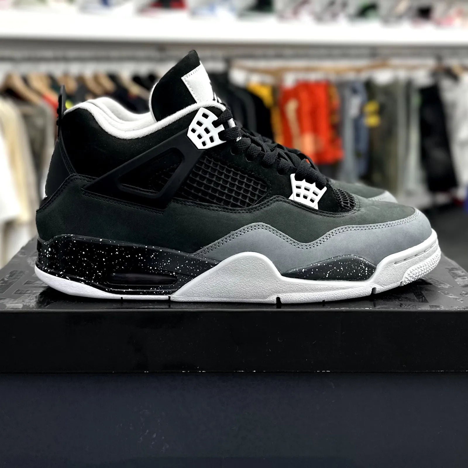 Jordan 4 Retro Fear (2024) - Preowned