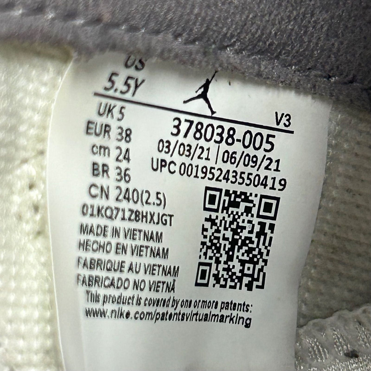 Jordan 11 Retro Cool Grey (2021) (GS) - Preowned