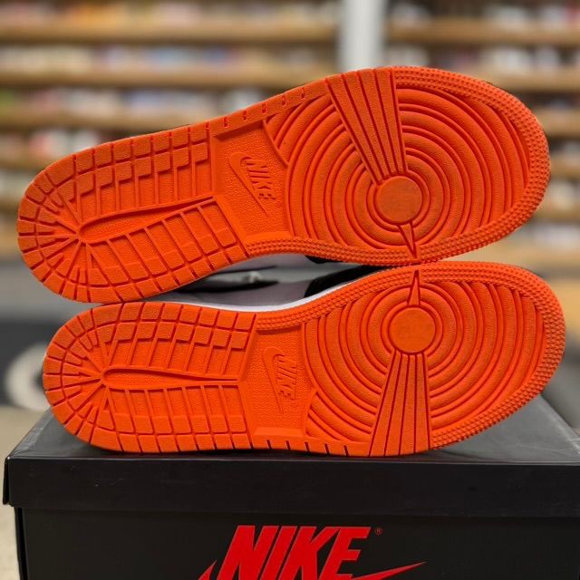Jordan 1 Retro High Electro Orange - Preowned