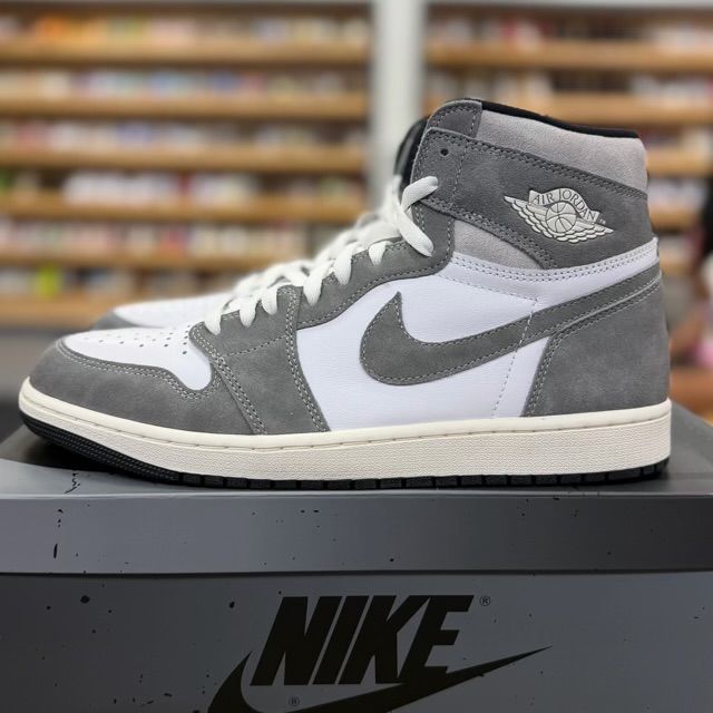 Jordan 1 Retro High OG Washed Black - Preowned